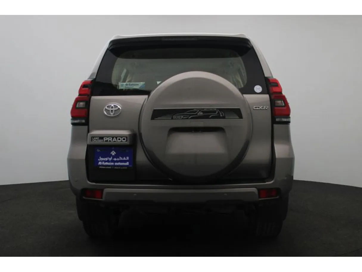 Car image 12