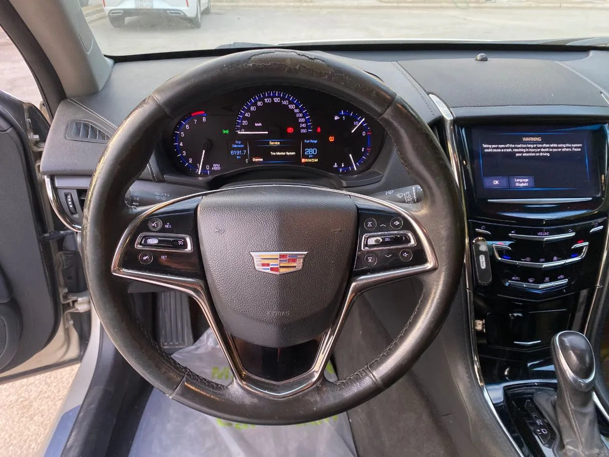Car image 17