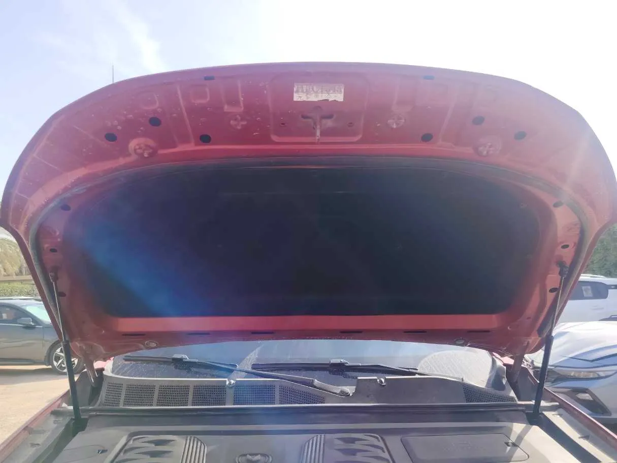 Car image 40