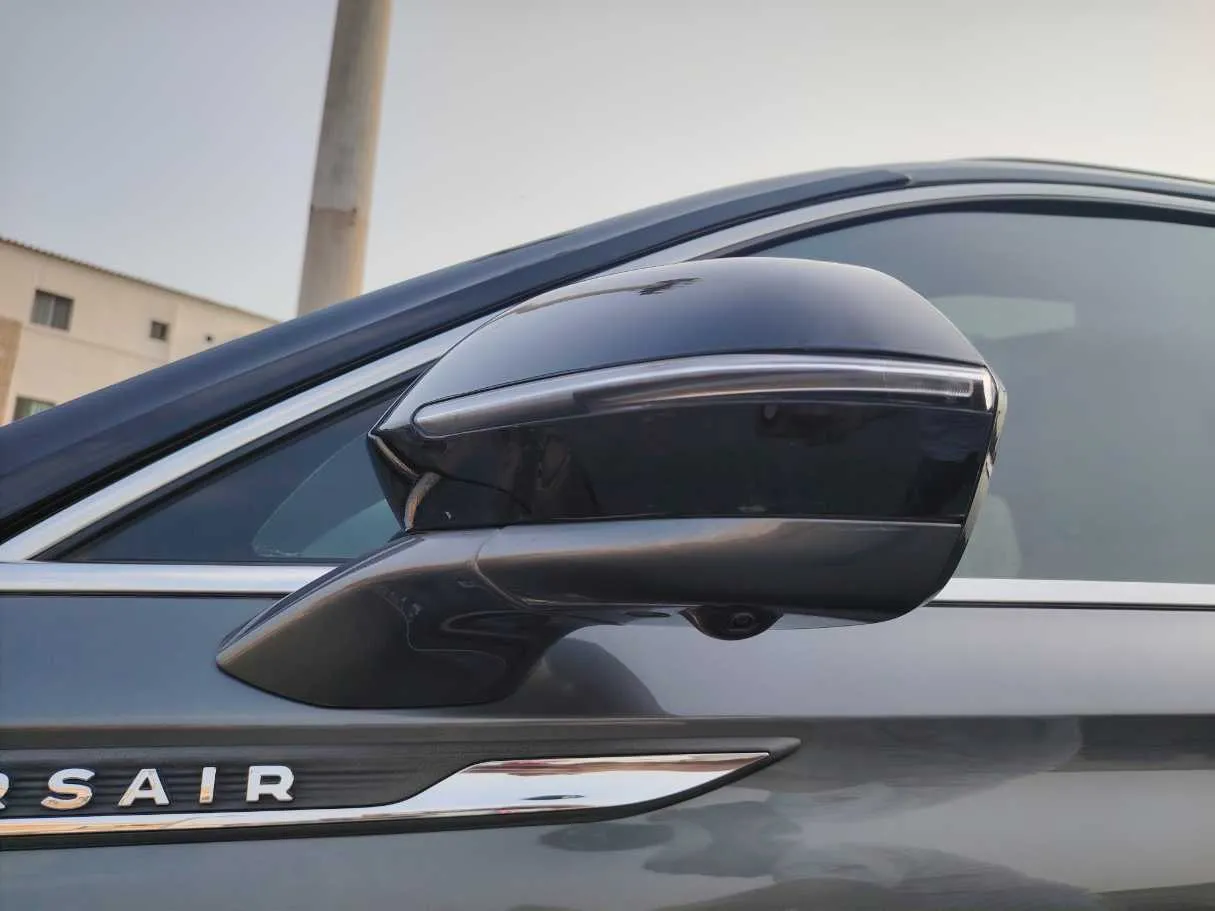 Car image 29