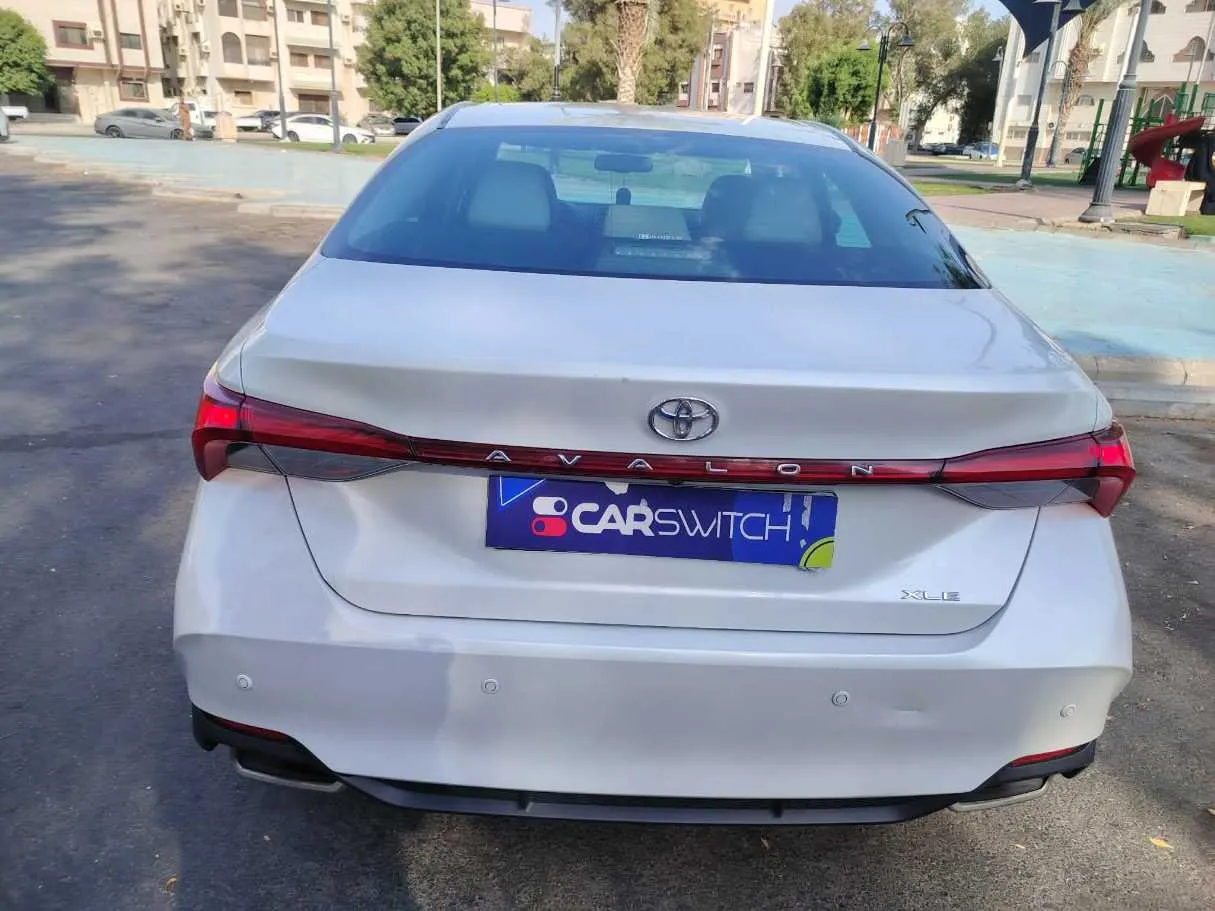 Car image 6