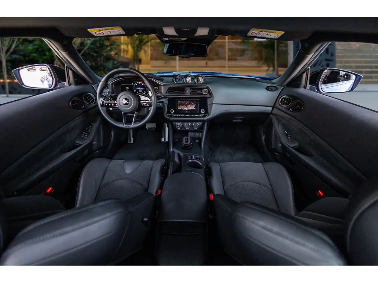 Car image 11