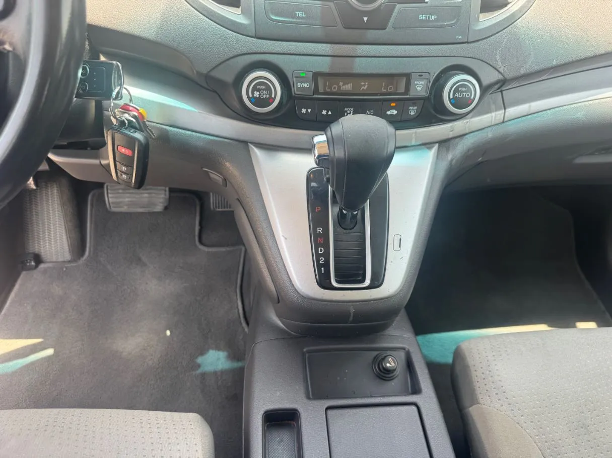 Car image 15