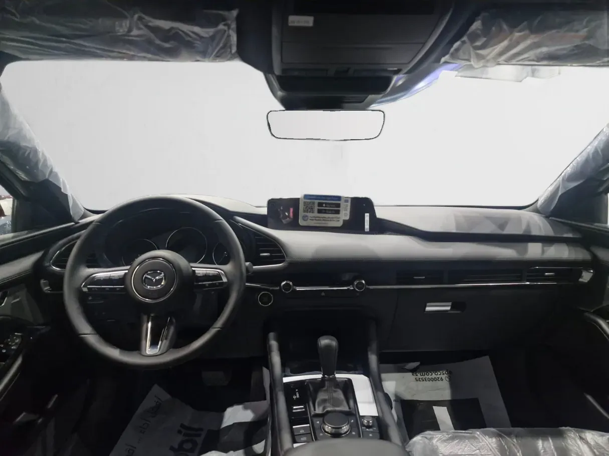 Car image 9