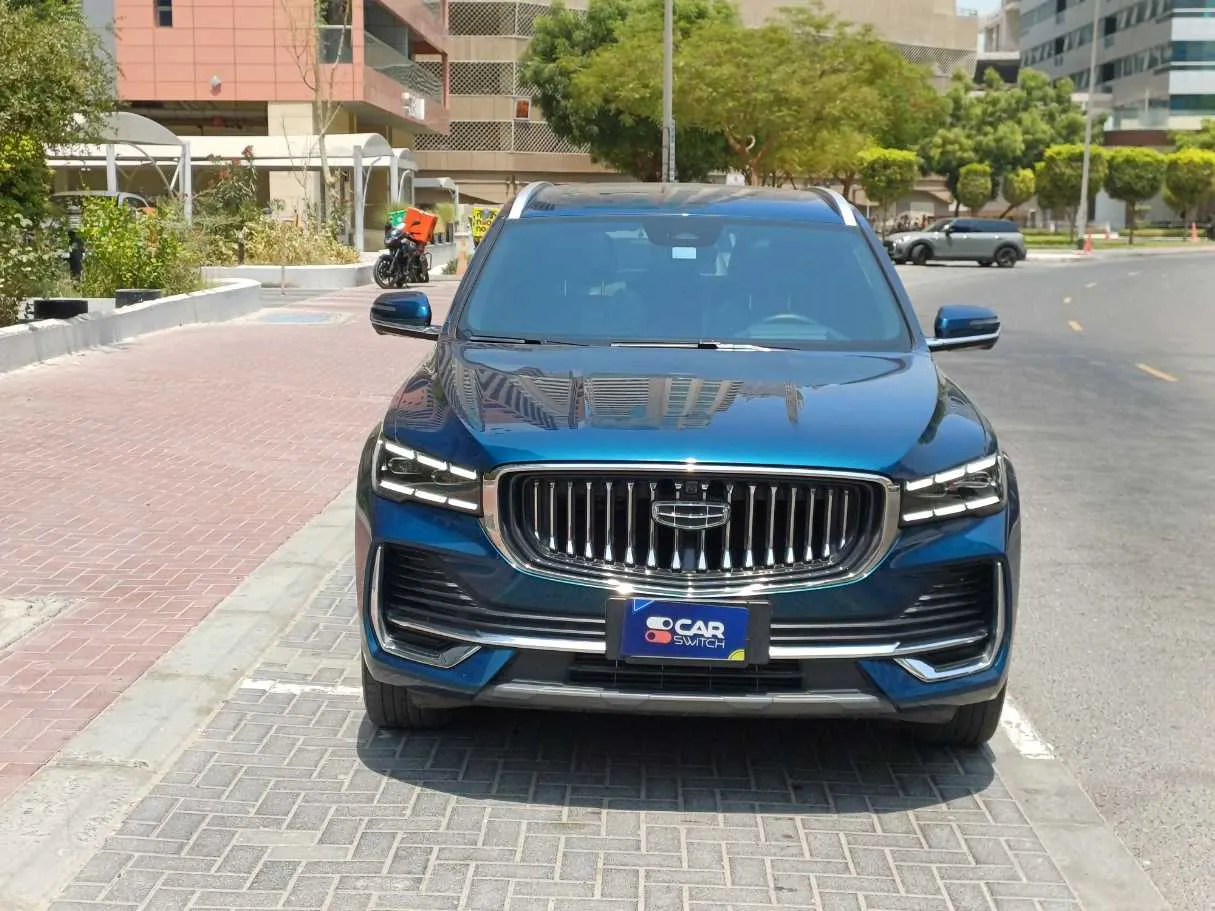 Car image 2