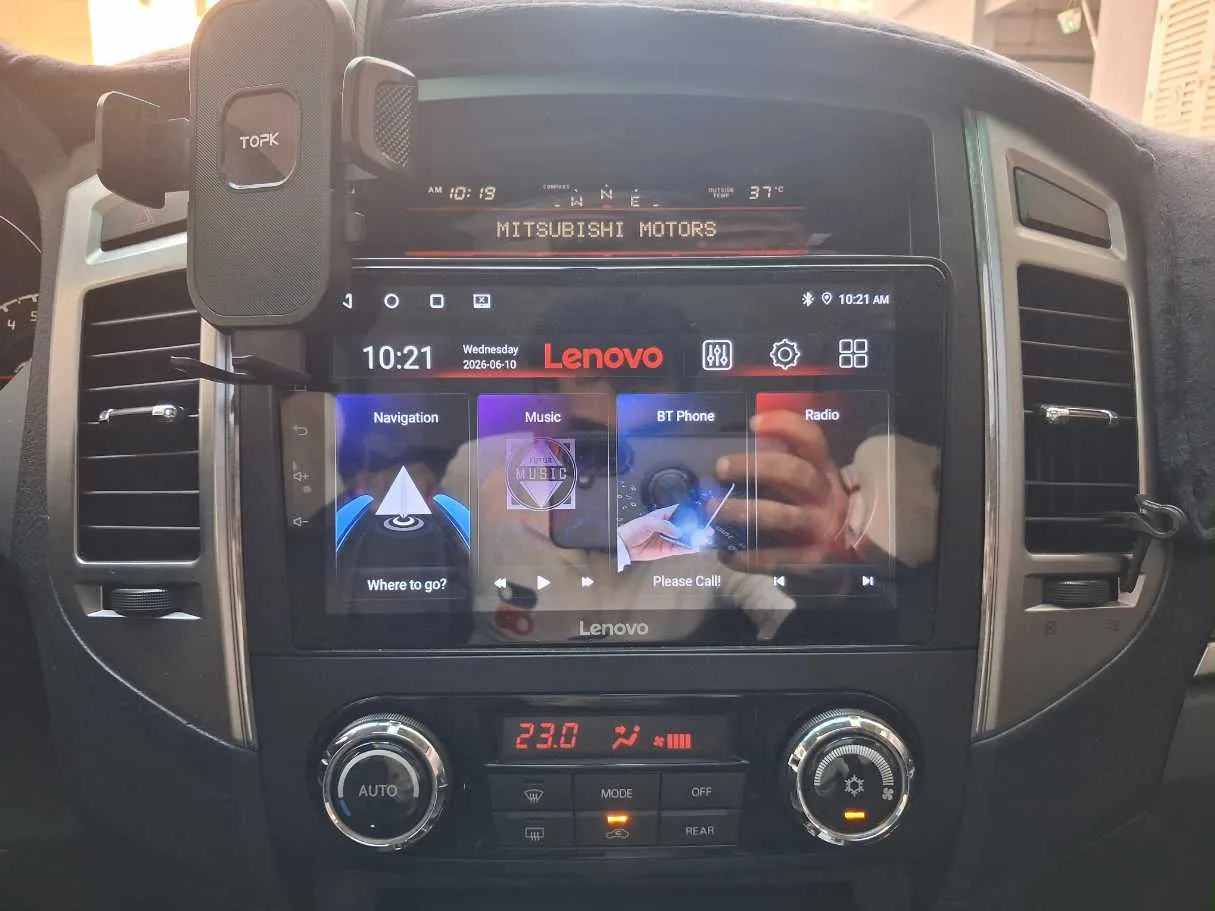 Car image 16