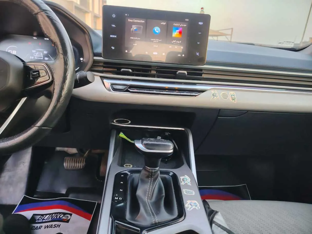 Car image 21
