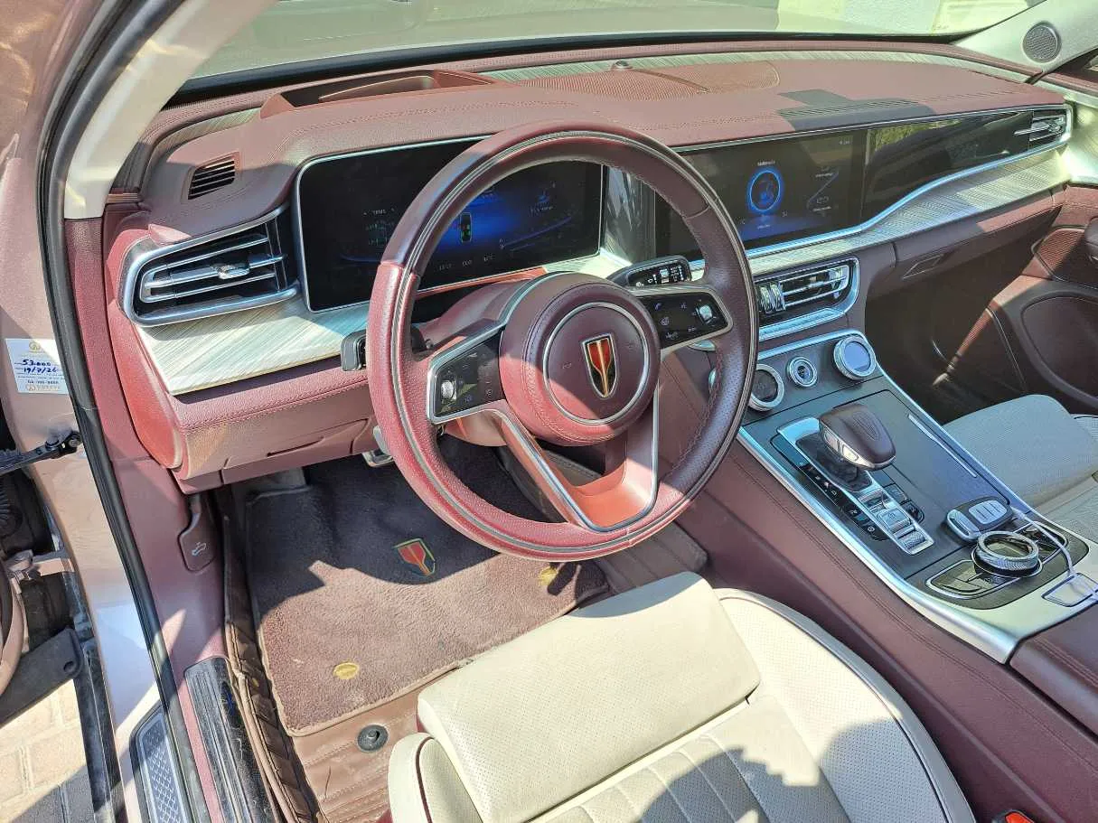 Car image 11