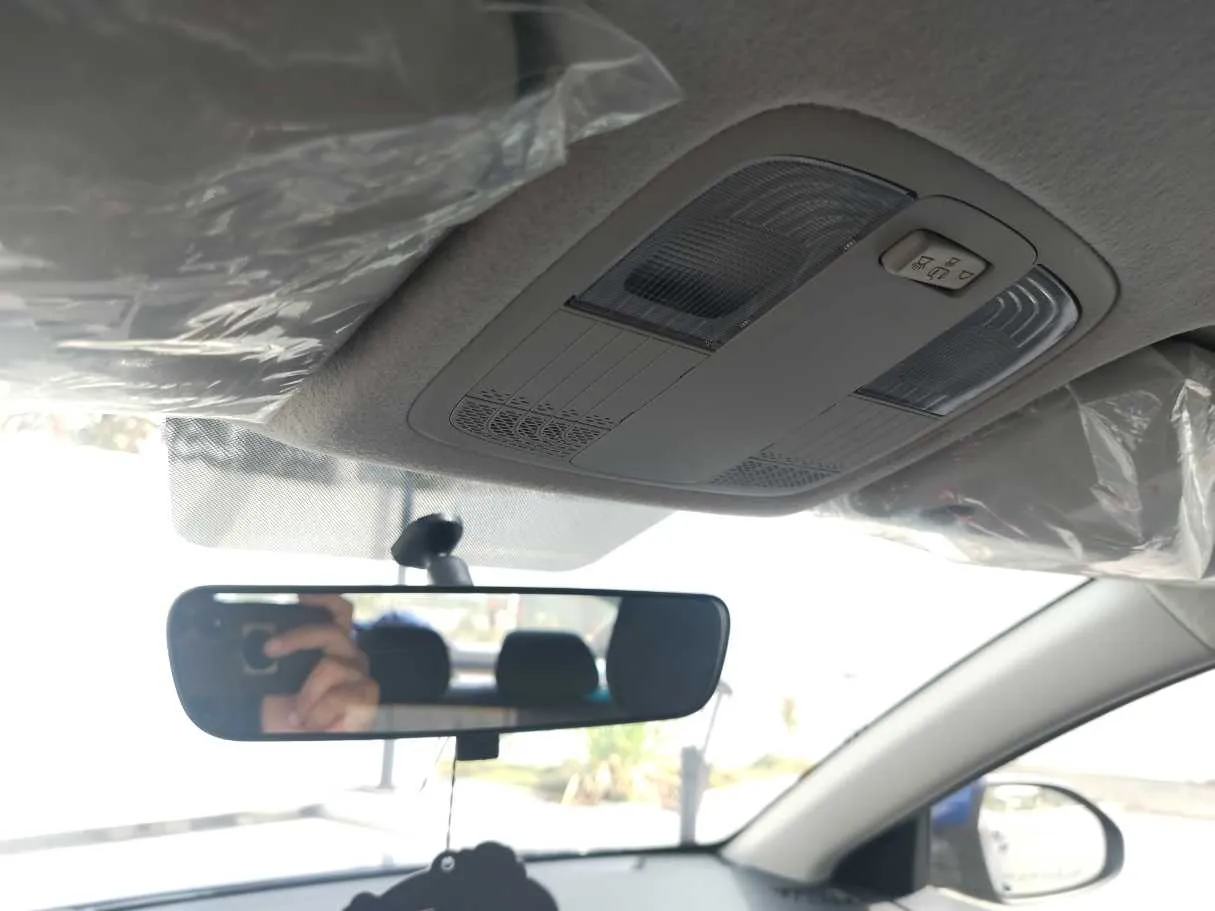 Car image 29