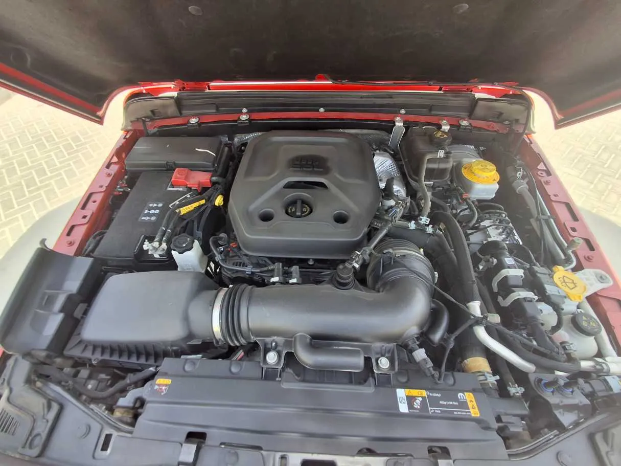 Car image 23