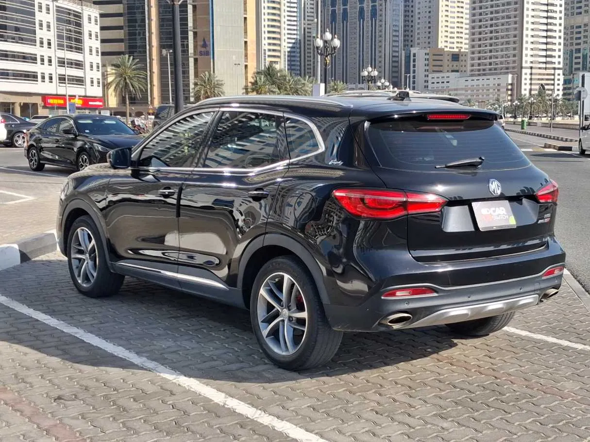 Car image 7