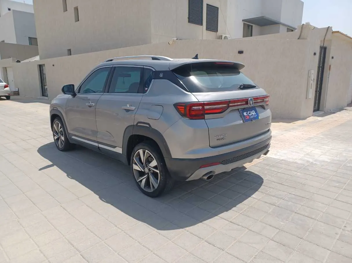 Car image 7