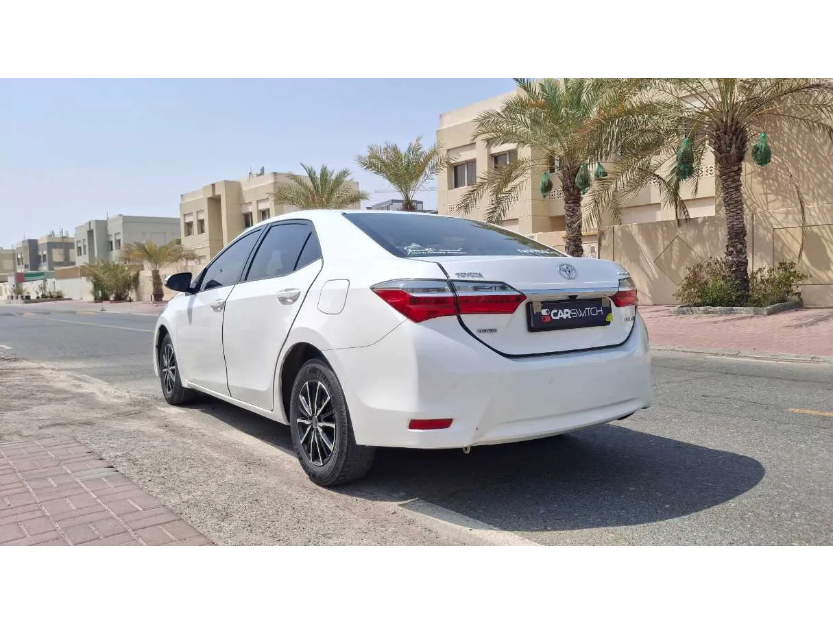 Car image 7