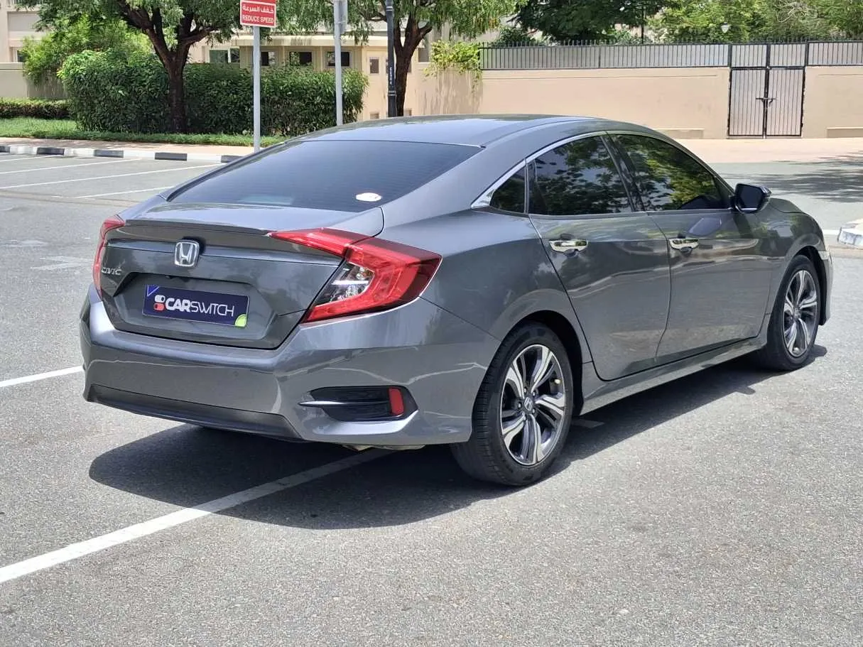 Car image 7