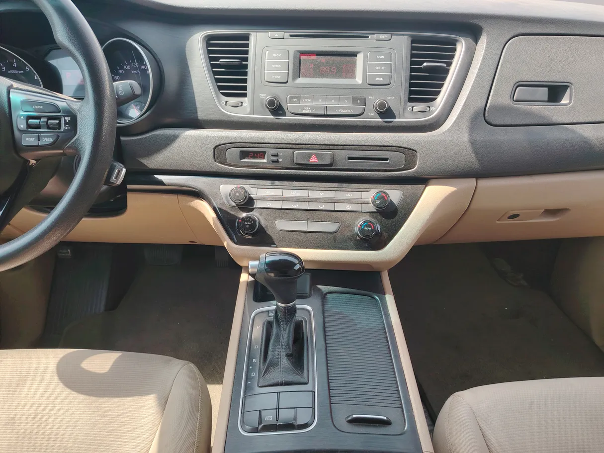Car image 20