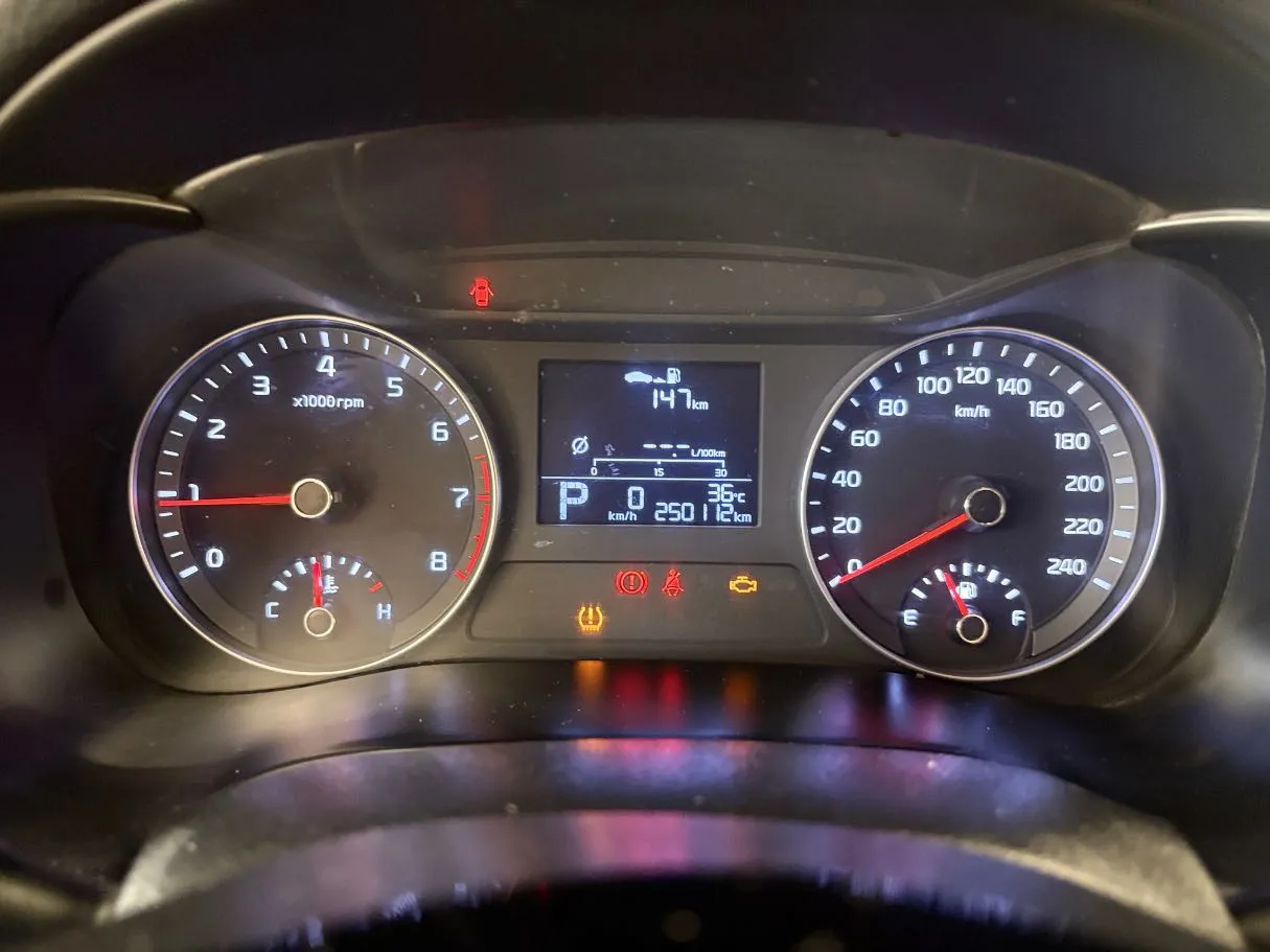 Car image 23