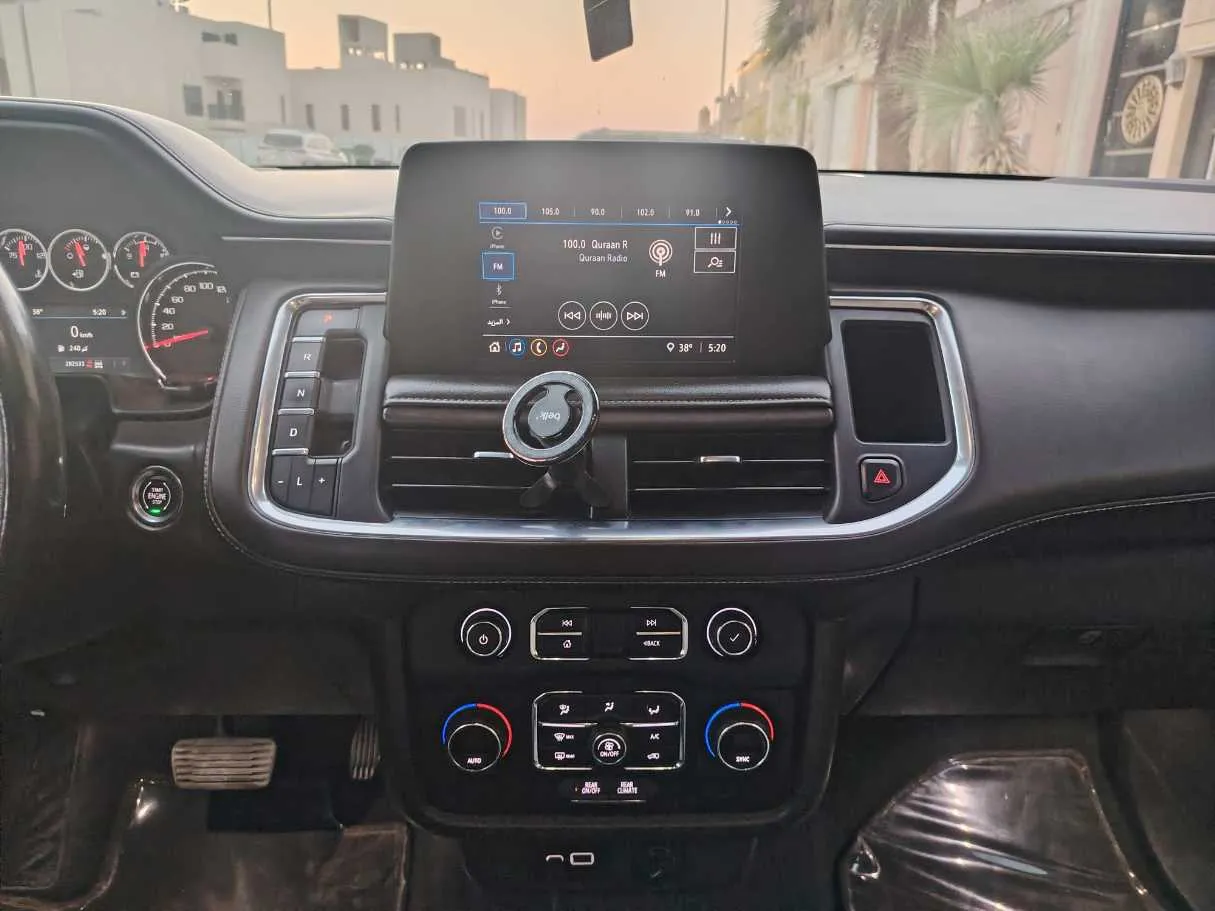Car image 21
