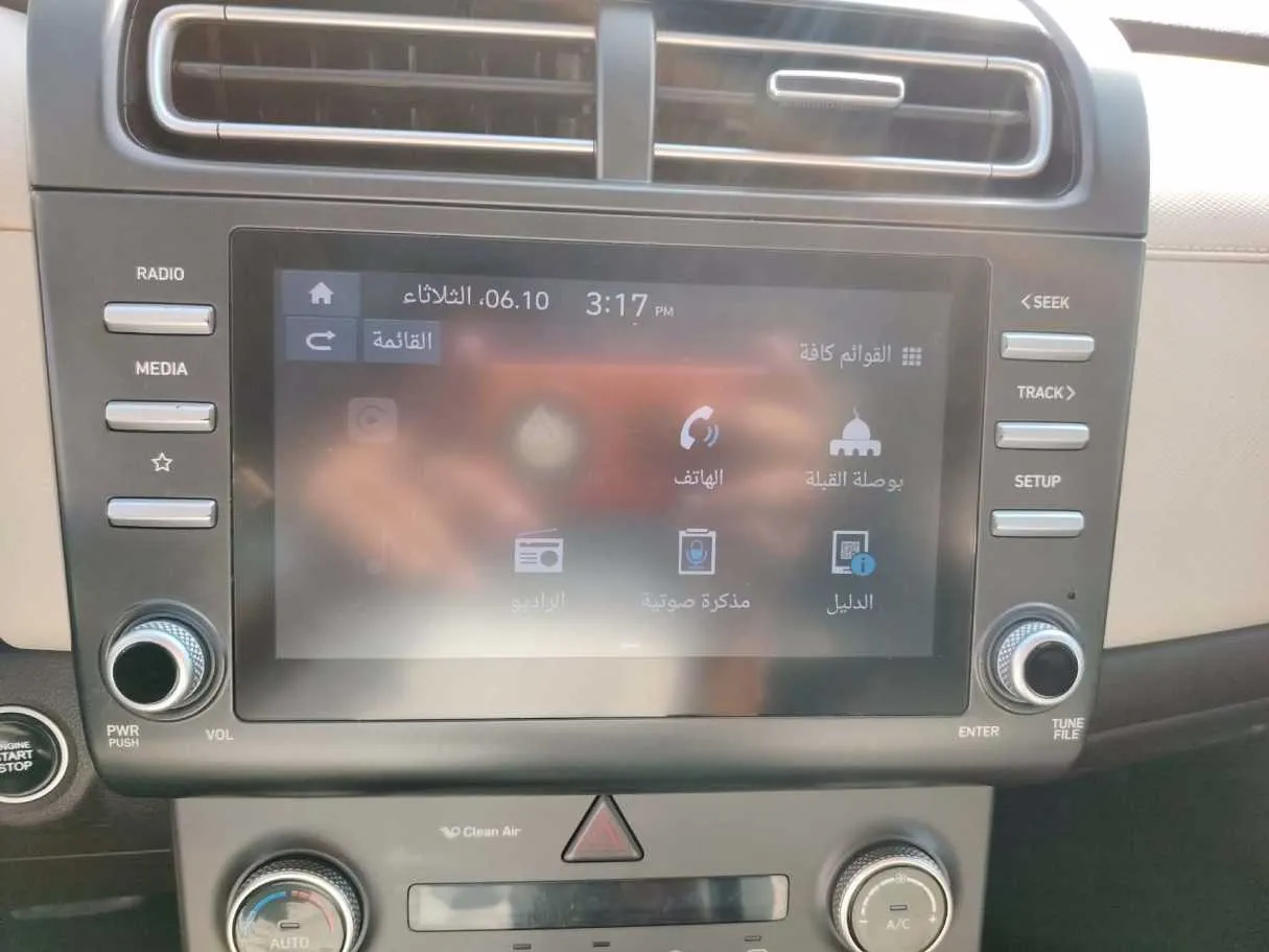 Car image 30