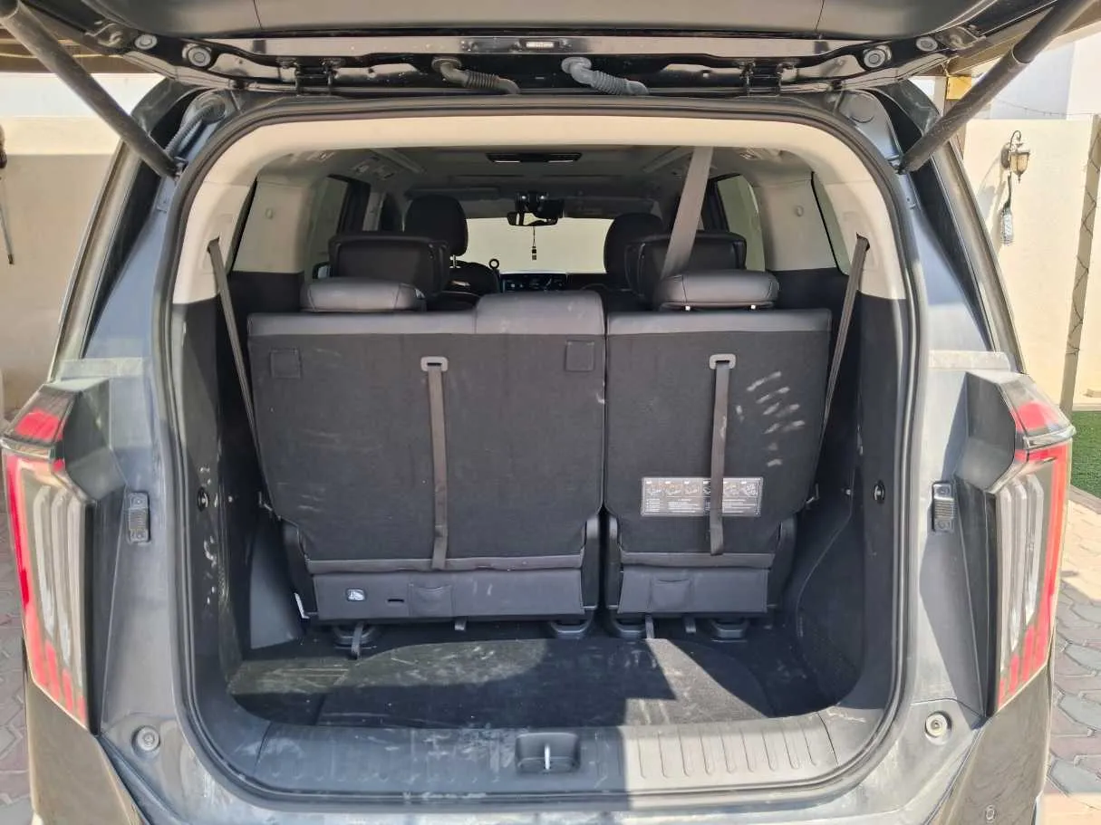 Car image 22