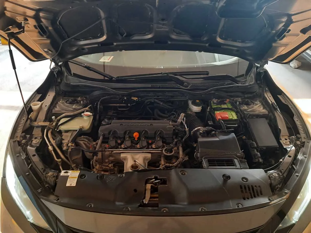 Car image 20