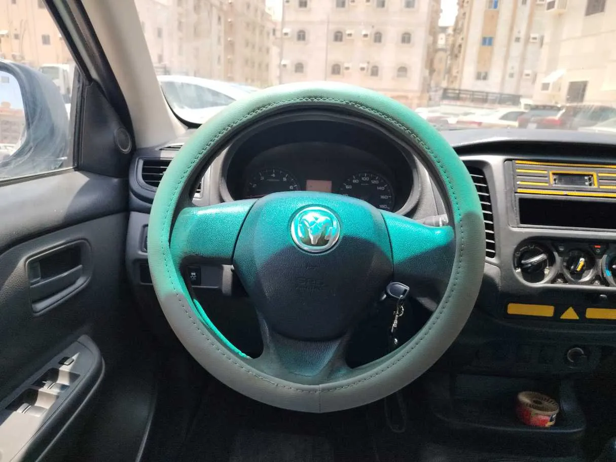 Car image 21
