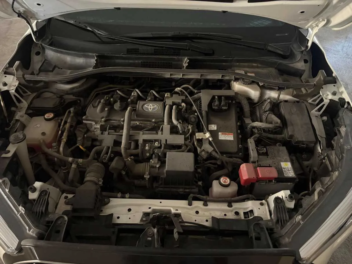 Car image 22