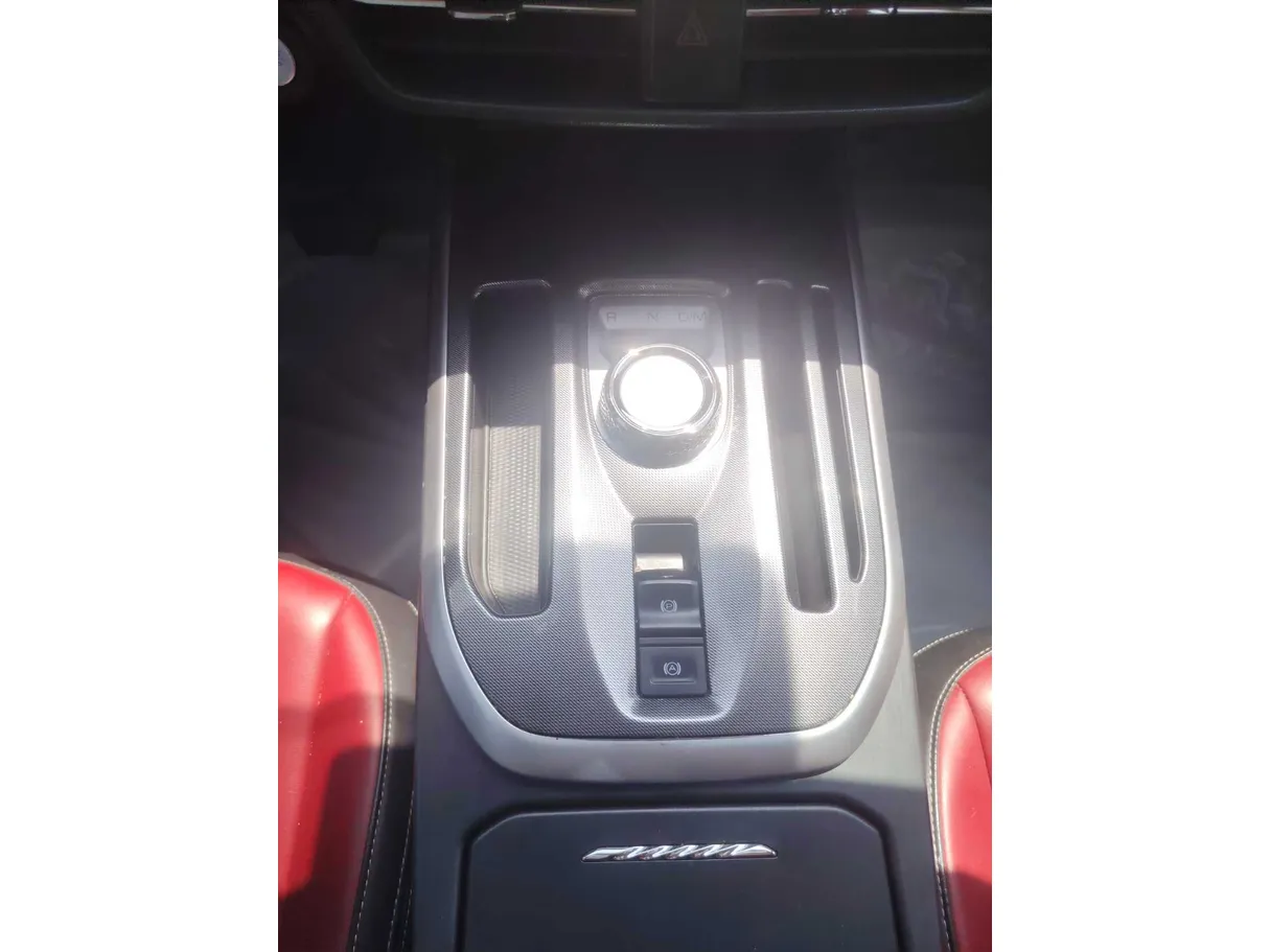 Car image 21