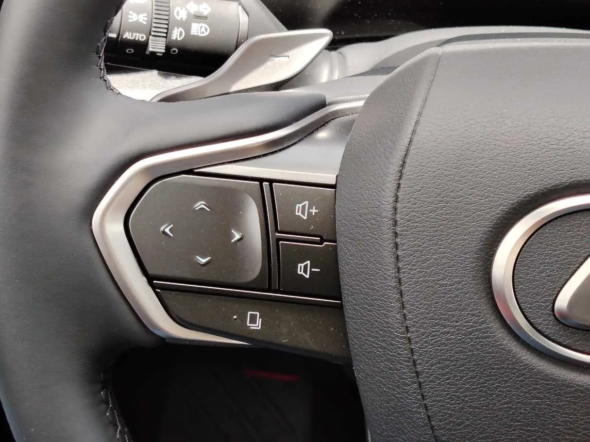 Car image 47