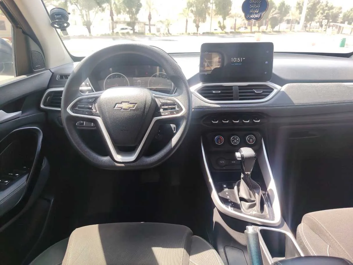 Car image 20