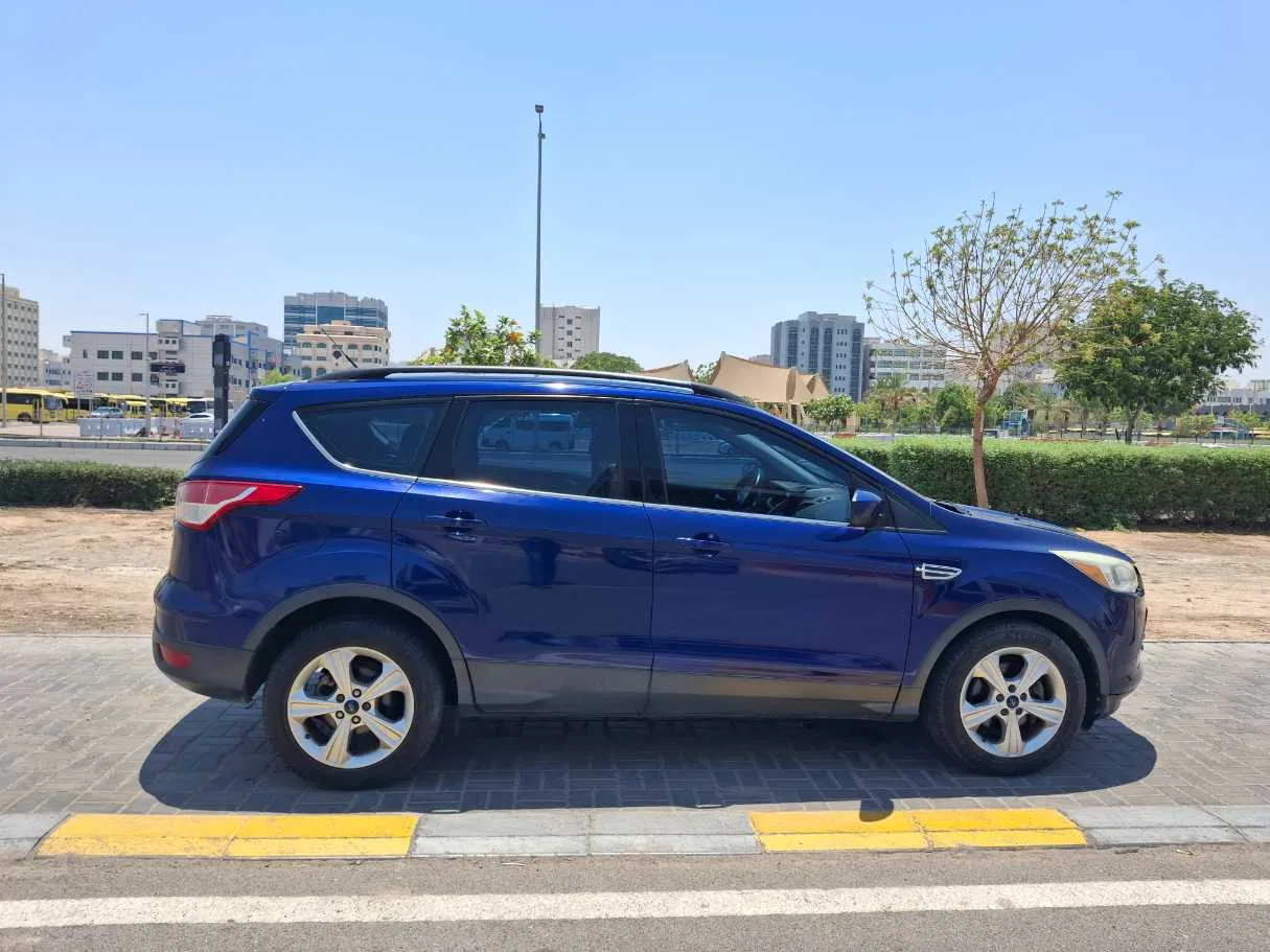 Car image 8