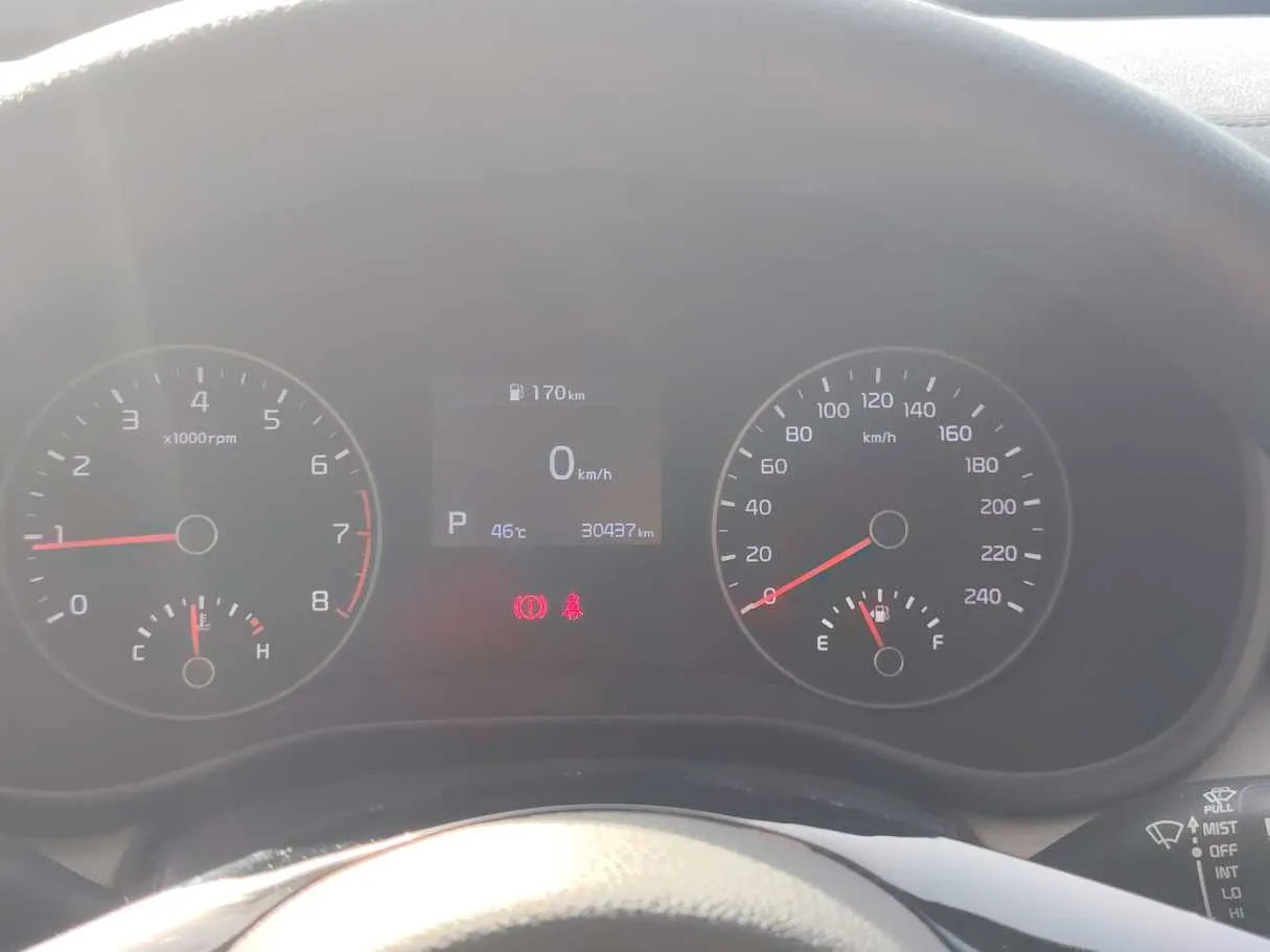 Car image 25