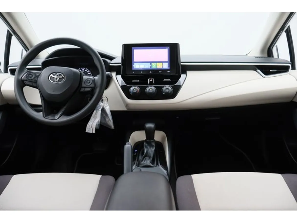 Car image 14