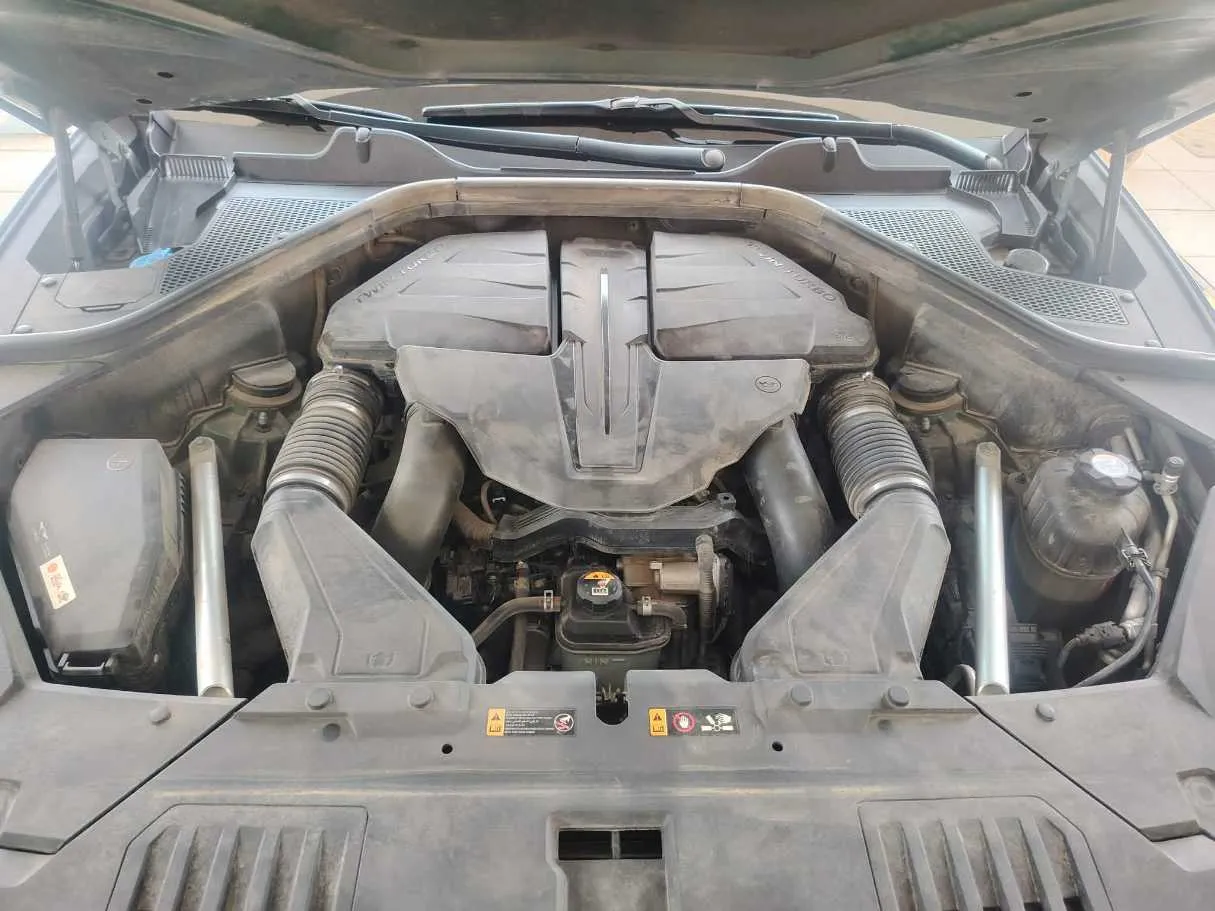 Car image 48