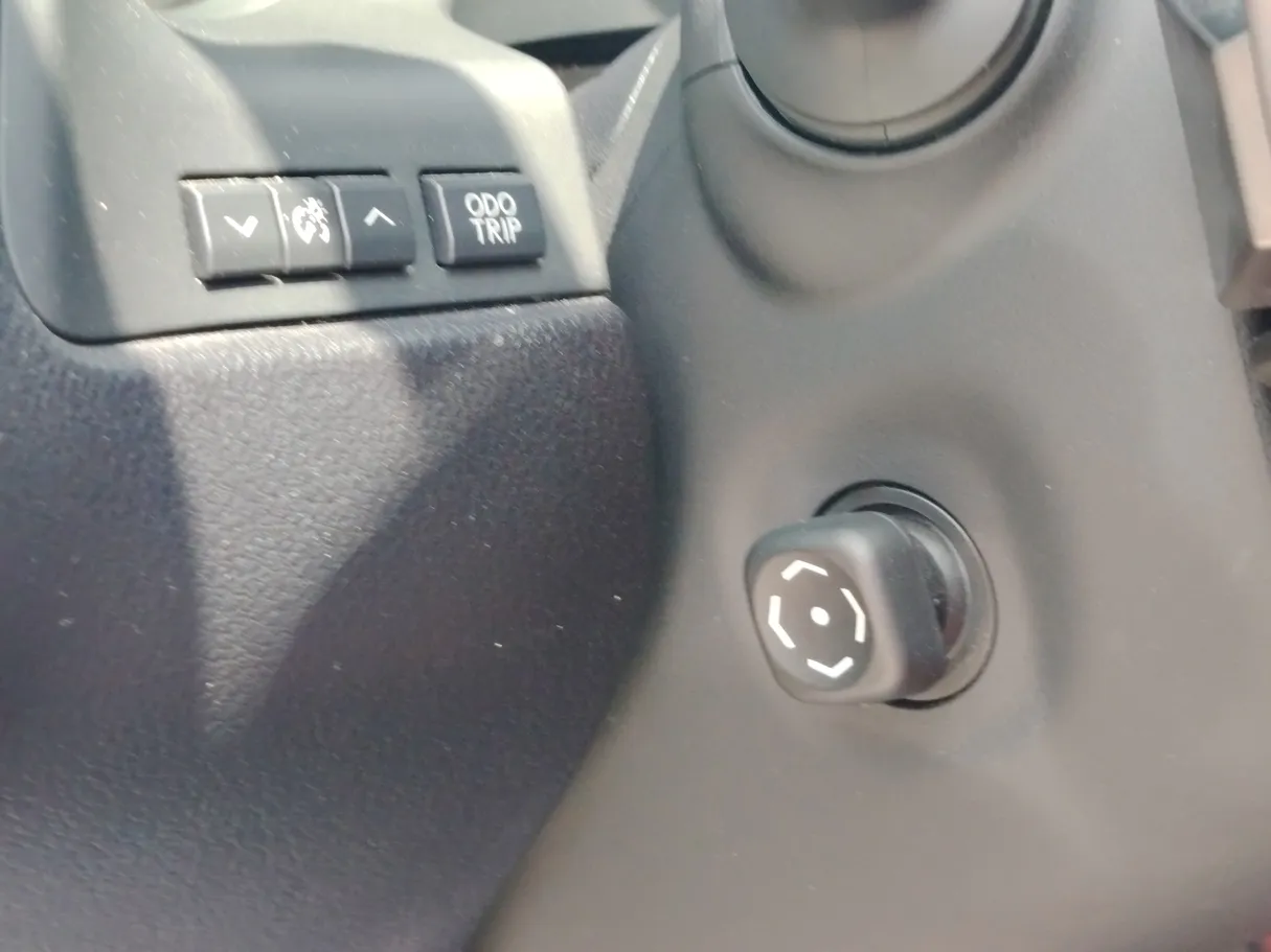Car image 34