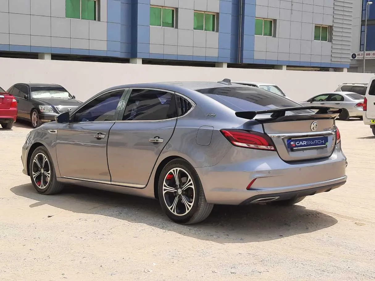 Car image 7