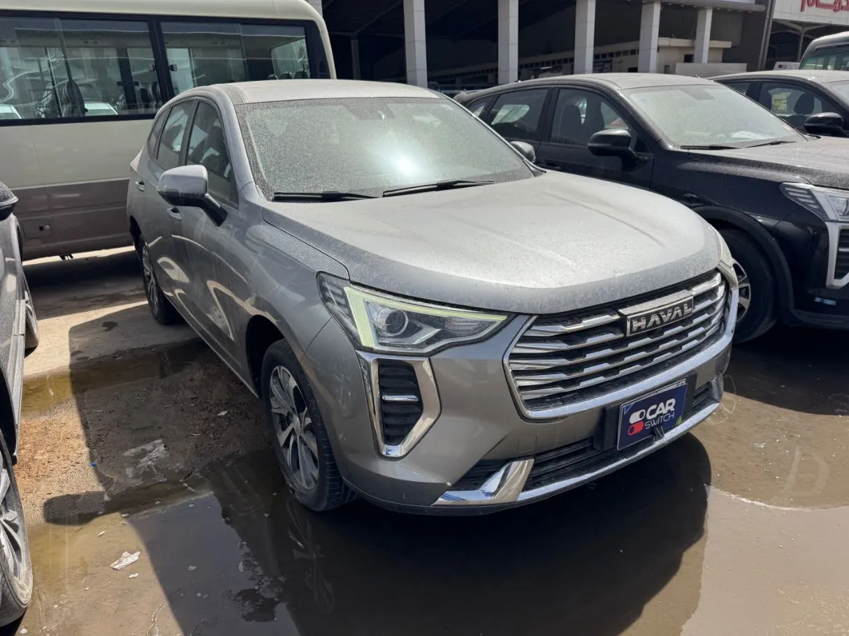 Car image 3