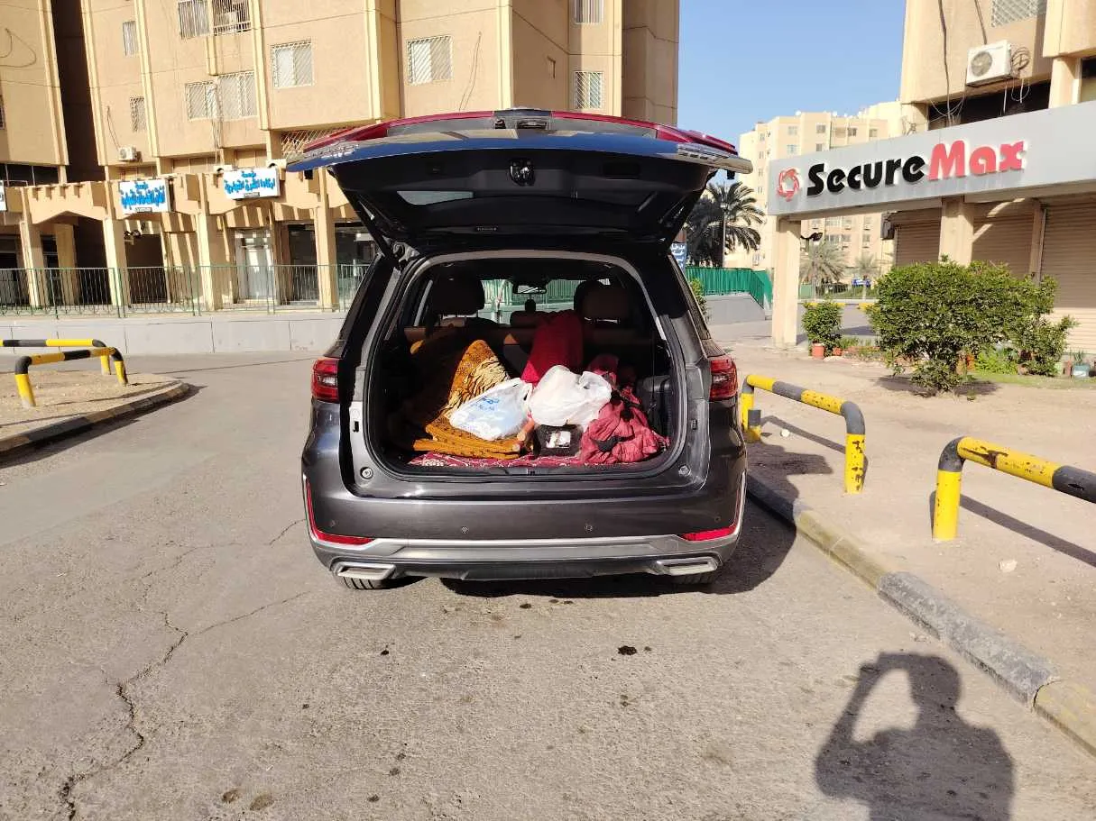 Car image 19