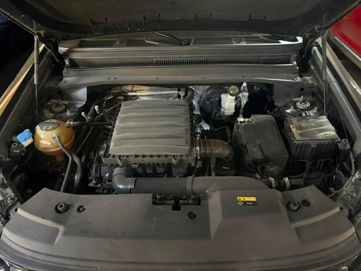 Car image 22