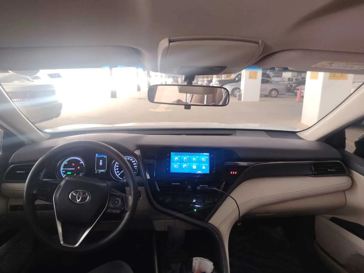 Car image 17