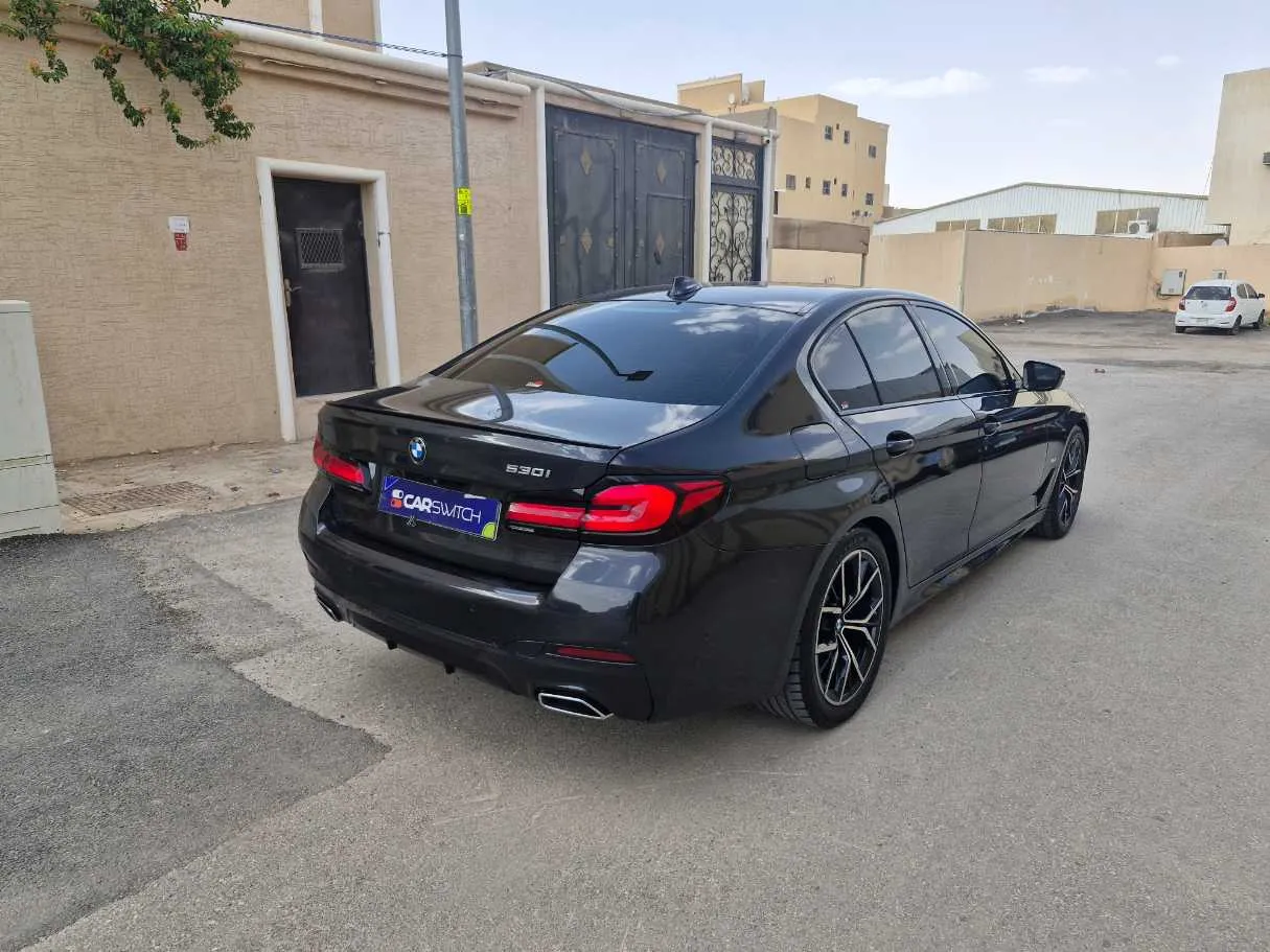 Car image 5