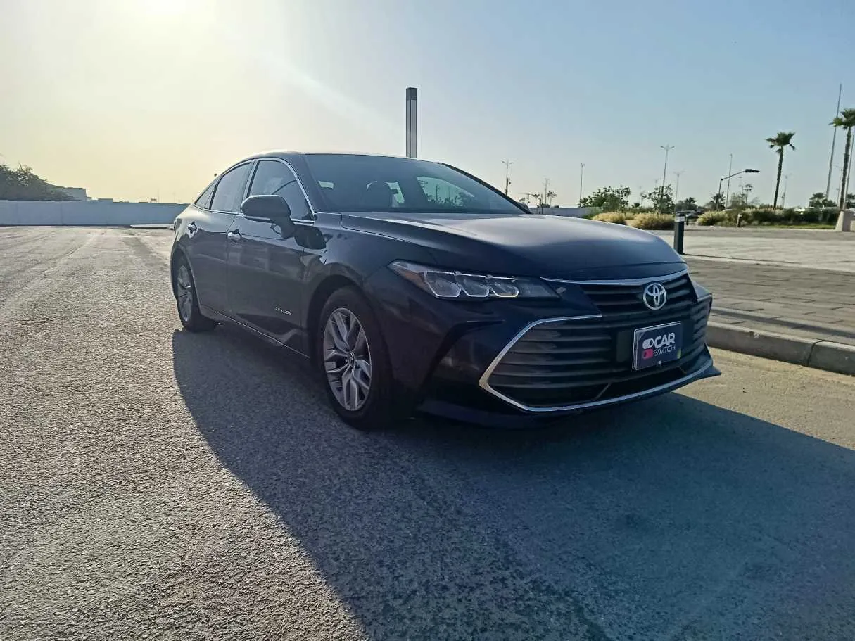 Car image 3