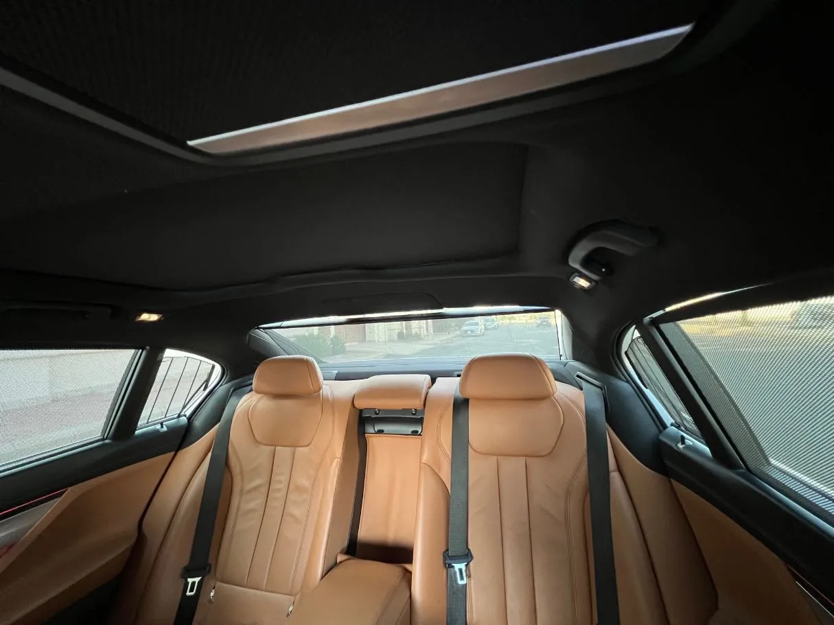 Car image 28