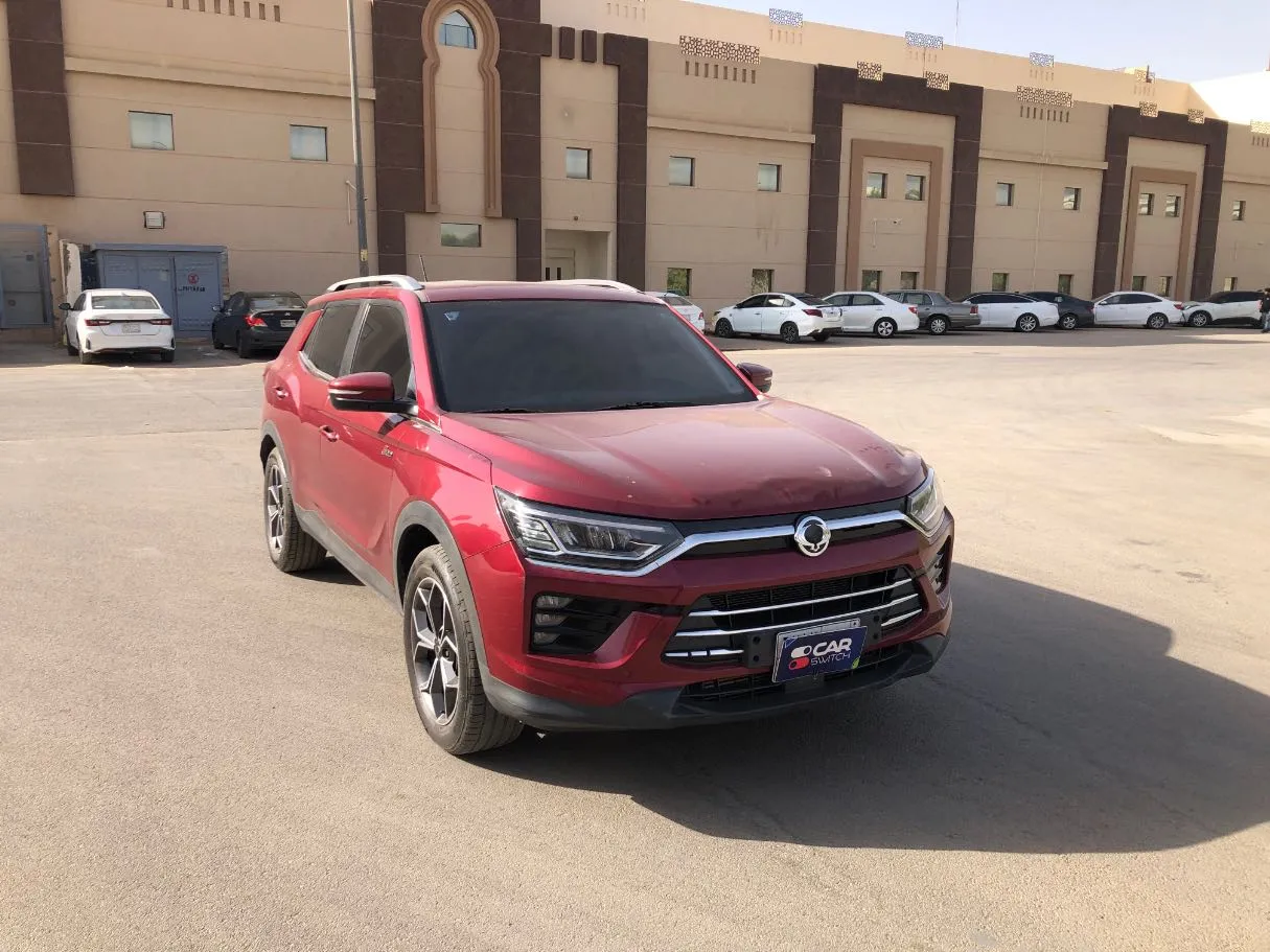 Car image 3