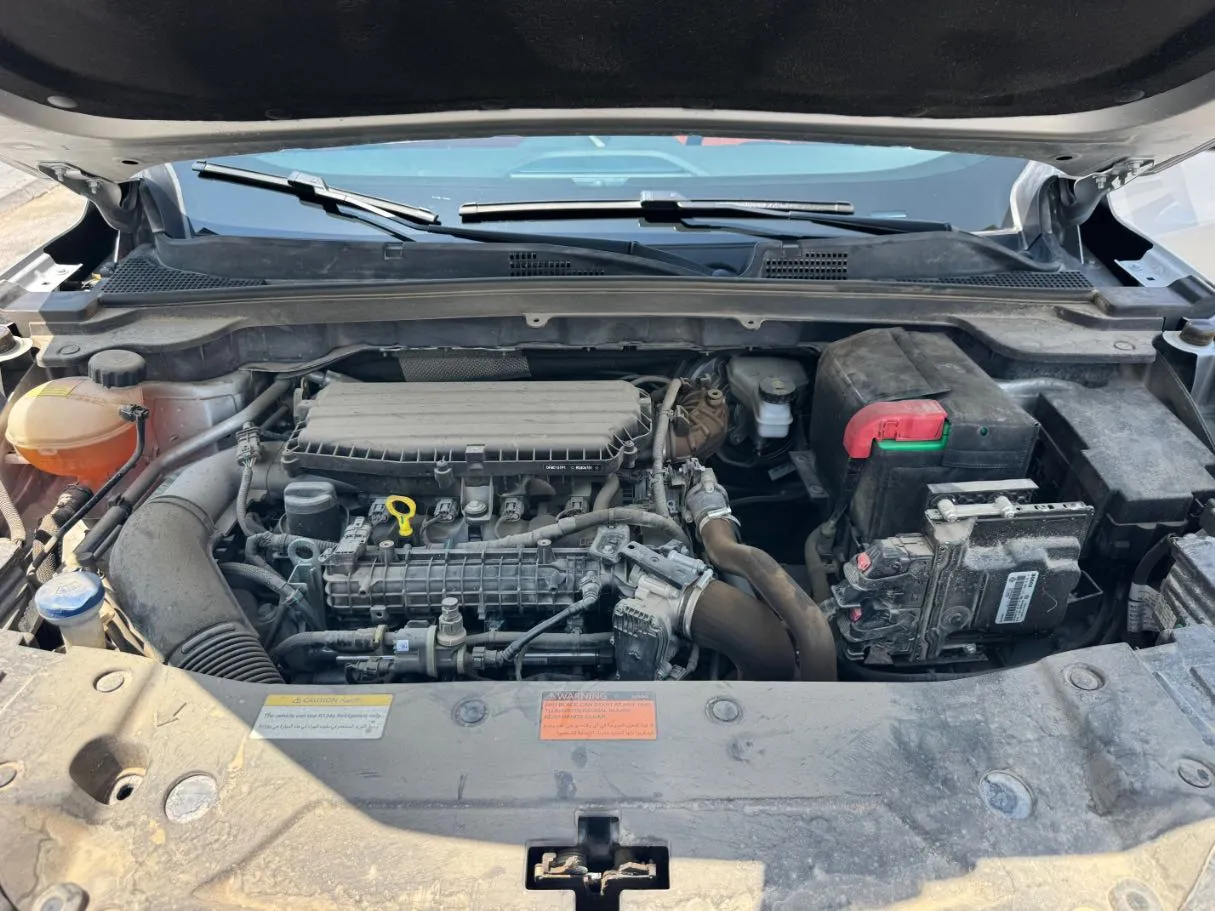 Car image 23
