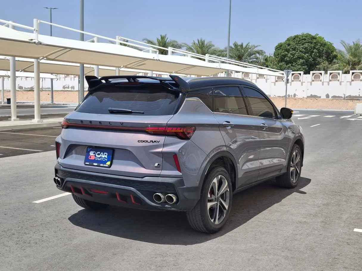 Car image 5