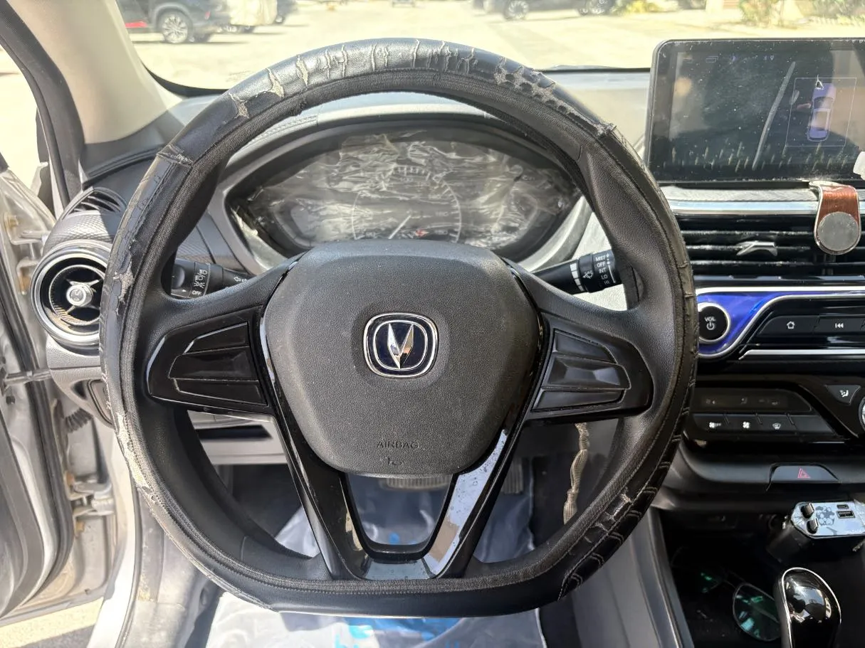 Car image 22