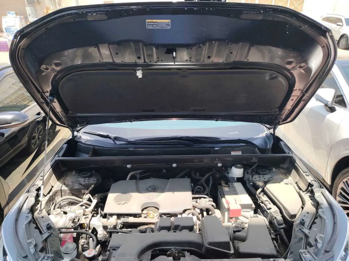 Car image 33