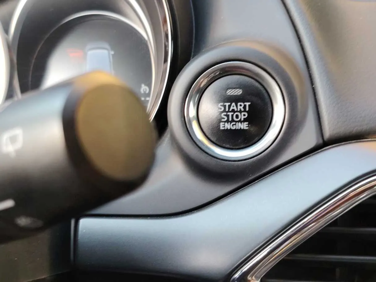 Car image 28
