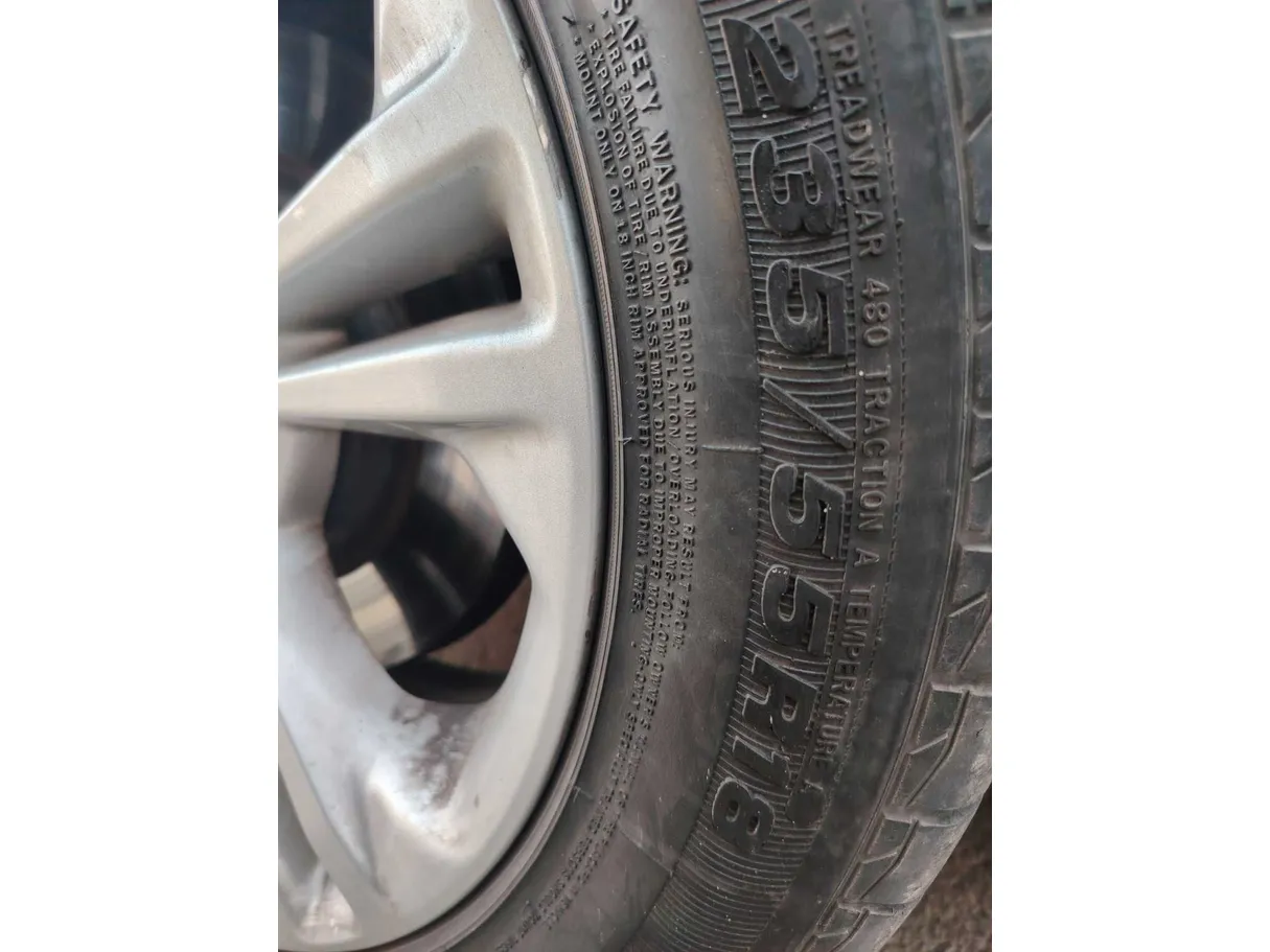 Car image 29