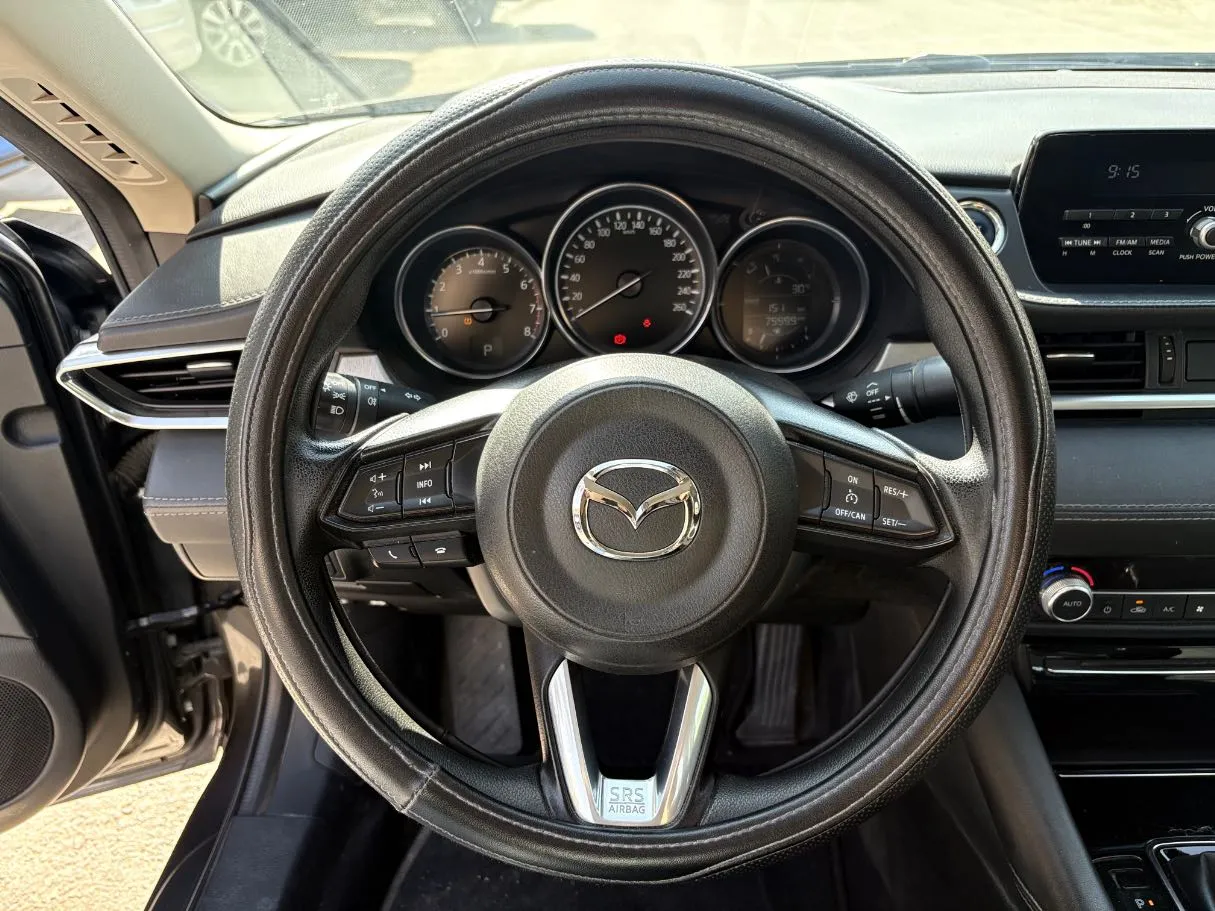 Car image 22